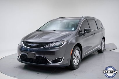 Used 2019 Chrysler Pacifica Touring-L