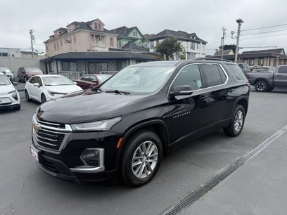 Used 2023 Chevrolet Traverse LT