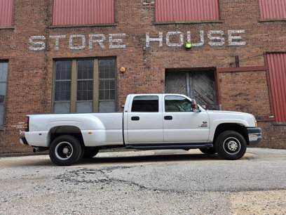 Used 2004 Chevrolet Silverado 3500 2WD Crew Cab w/ Heavy-Duty Power Package