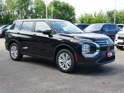 New 2025 Mitsubishi Outlander ES