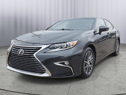 Used 2017 Lexus ES 350 w/ Luxury Package