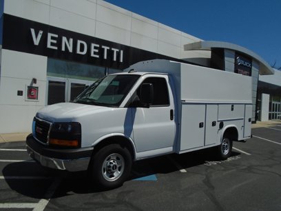 New 2025 GMC Savana 3500 w/ Power Convenience Package