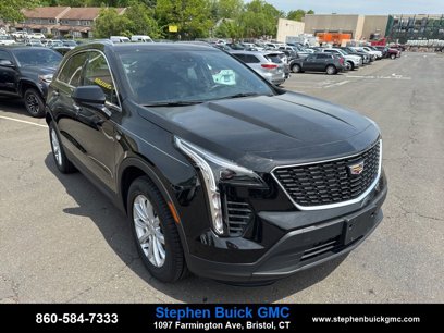 Certified 2022 Cadillac XT4 Luxury w/ Cold Weather Package