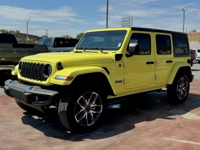 New 2024 Jeep Wrangler Unlimited w/ LED Headlamp & Fog Lamp Group