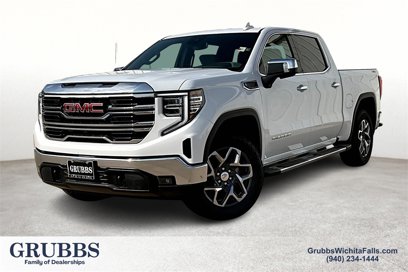 New 2025 GMC Sierra 1500 SLT