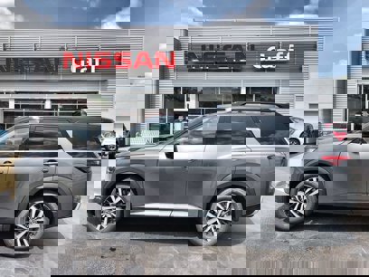 New 2025 Nissan Pathfinder Platinum