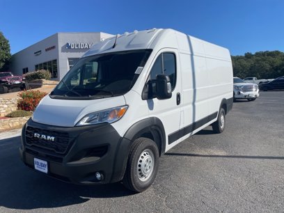 New 2025 RAM ProMaster 3500 w/ Premium Convenience Group