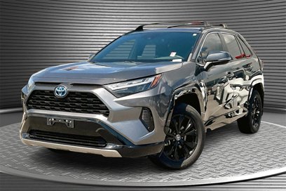 Used 2022 Toyota RAV4 SE