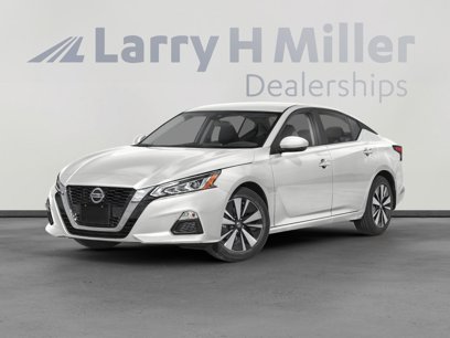 Used 2022 Nissan Altima 2.5 SV w/ SV Premium Package