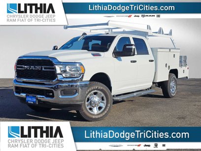 New 2024 RAM 2500 Tradesman w/ Chrome Appearance Group