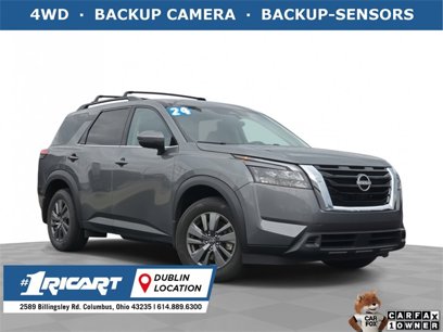 Used 2024 Nissan Pathfinder SV