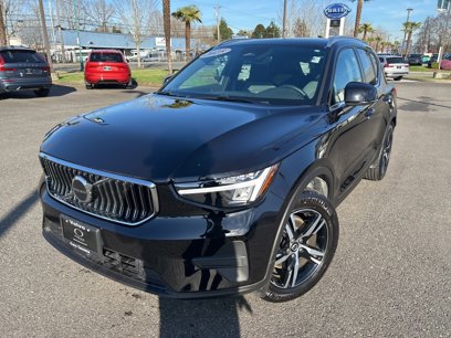 Certified 2025 Volvo XC40 B5 Core