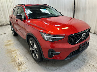 Used 2023 Volvo XC40 B5 Plus w/ Driver Assist Package