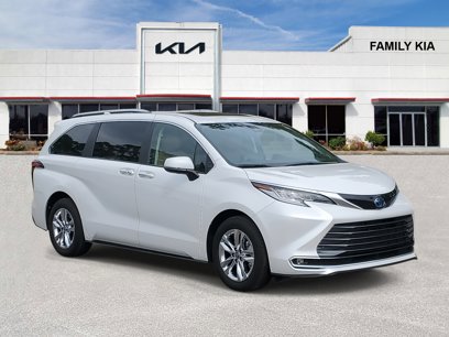 Used 2023 Toyota Sienna Limited