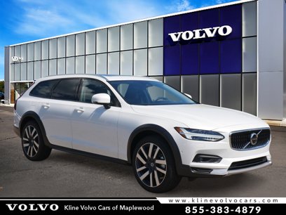 New 2026 Volvo V90 B6 Cross Country Ultra