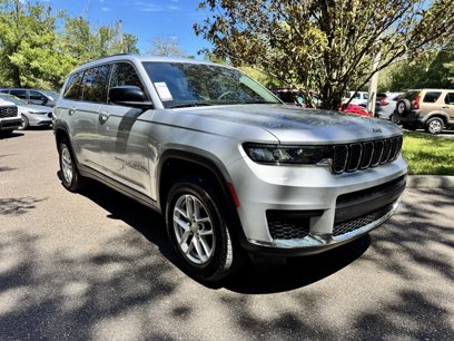 Used 2023 Jeep Grand Cherokee L Laredo