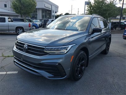 Certified 2024 Volkswagen Tiguan SE R-Line