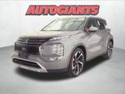 Used 2023 Mitsubishi Outlander SE