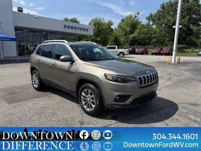 Used 2019 Jeep Cherokee Latitude Plus w/ Comfort/Convenience Group