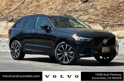 New 2025 Volvo XC60 B5 Plus w/ Climate Package