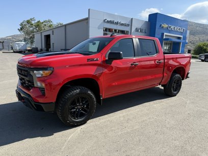 New 2025 Chevrolet Silverado 1500 Custom Trail Boss w/ LPO, Dark Essentials Package