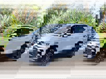 New 2025 Volkswagen Taos SE