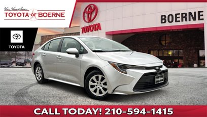 New 2025 Toyota Corolla LE