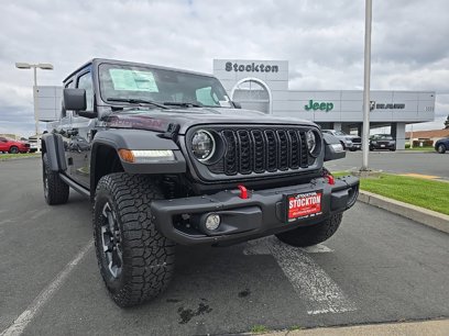 New 2025 Jeep Gladiator Rubicon w/ Steel Bumper Group