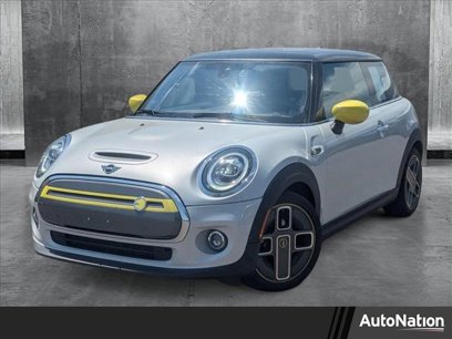 Used 2020 MINI Cooper SE w/ 8.8" Touchscreen Nav Package