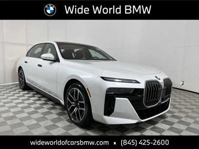 New 2025 BMW 760i xDrive w/ Executive Package
