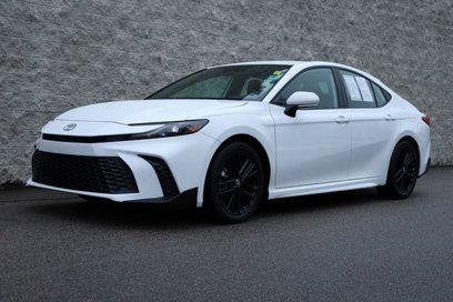 Used 2025 Toyota Camry SE
