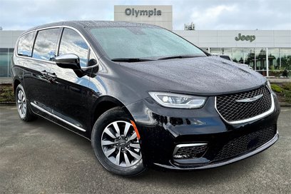 Certified 2022 Chrysler Pacifica Limited