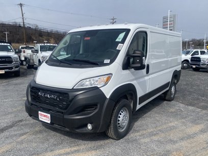 New 2025 RAM ProMaster 2500 w/ Convenience Group