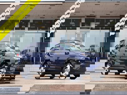Used 2021 Toyota RAV4 XLE w/ Convenience Package