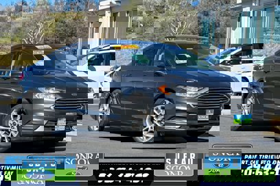 Used 2017 Ford Fusion SE w/ Fusion SE Technology Package