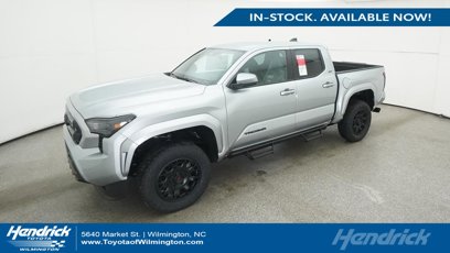 New 2025 Toyota Tacoma SR5