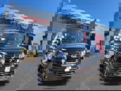 New 2025 Nissan Pathfinder SV w/ SV Premium Package
