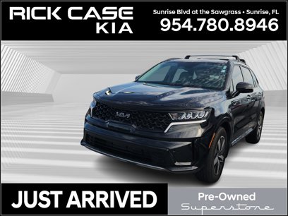 Used 2023 Kia Sorento S w/ Panoramic Sunroof Package