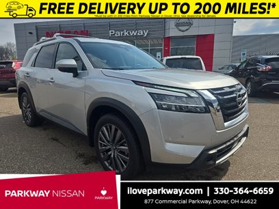 Used 2024 Nissan Pathfinder SL w/ SL Premium Package