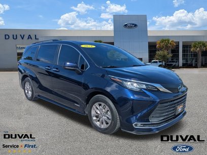 Used 2021 Toyota Sienna XLE w/ XLE Plus Package