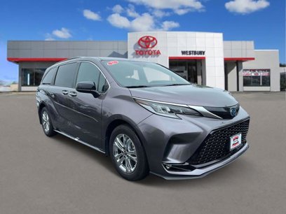Certified 2022 Toyota Sienna XSE