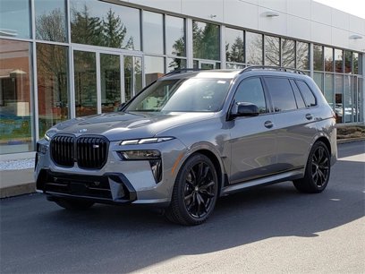 New 2025 BMW X7 M60i