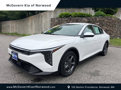 Certified 2025 Kia K4 LXS
