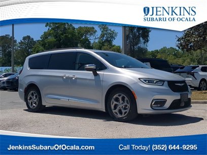 Used 2023 Chrysler Pacifica Limited