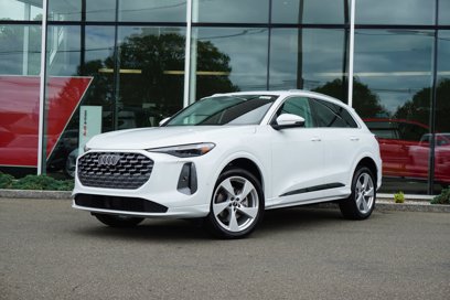 New 2025 Audi Q5 Premium Plus