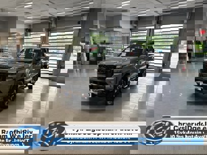 Used 2023 Nissan Frontier PRO-4X w/ Pro Convenience Package