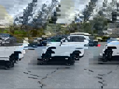 Used 2022 Toyota RAV4 SE