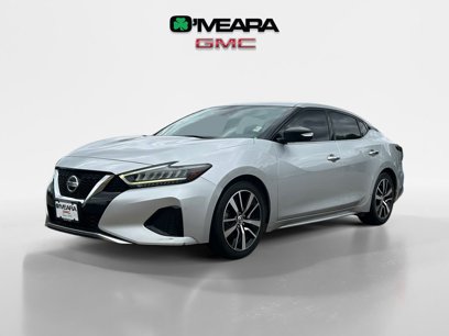 Used 2022 Nissan Maxima SV w/ Floor Mat Group