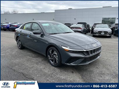 New 2025 Hyundai Elantra SEL