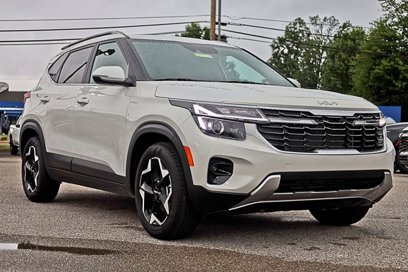 Certified 2025 Kia Seltos EX w/ EX Sunroof Package